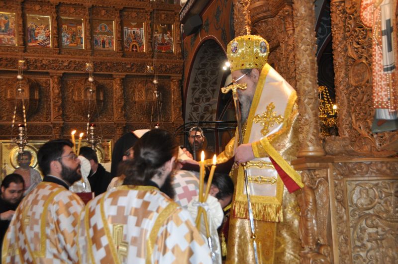 Ἡ ἑορτή τῶν τριῶν Ἱεραρχῶν καί χειροθεσία Ἀρχιμανδρίτου